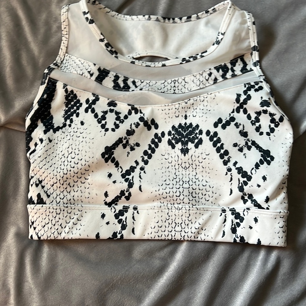 Savvi Sports Bra Khali size M
